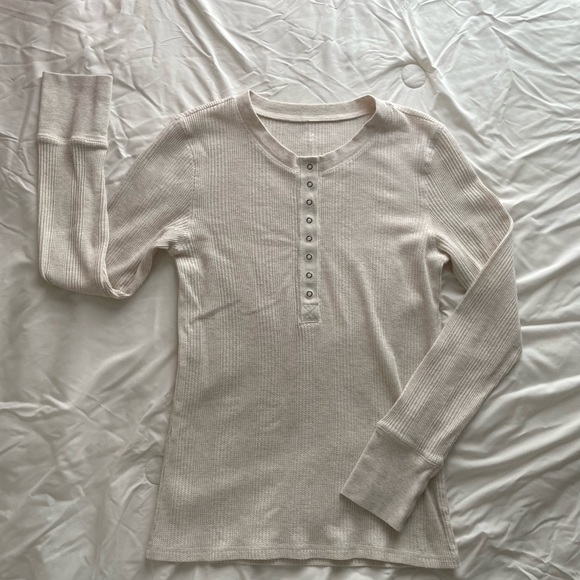 Aerie women’s long sleeve - Picture 2 of 4